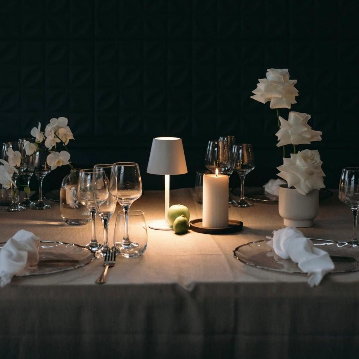 Lampe de table à LED sans fil – Rechargeable, tactile à intensité variable (3 modes d'éclairage), (blanc, noir)