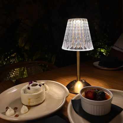 Lampe de table à LED sans fil en cristal – Veilleuse tactile dorée à intensité variable (3 couleurs, rechargeable)