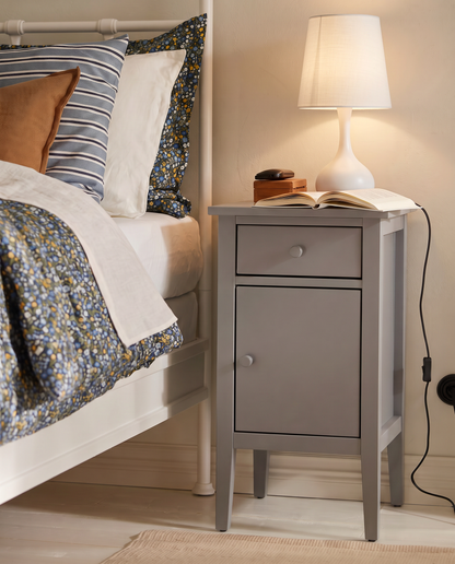 Lampe de table Alba – Lampe à abat-jour en tissu blanc avec lumière chaude et douce