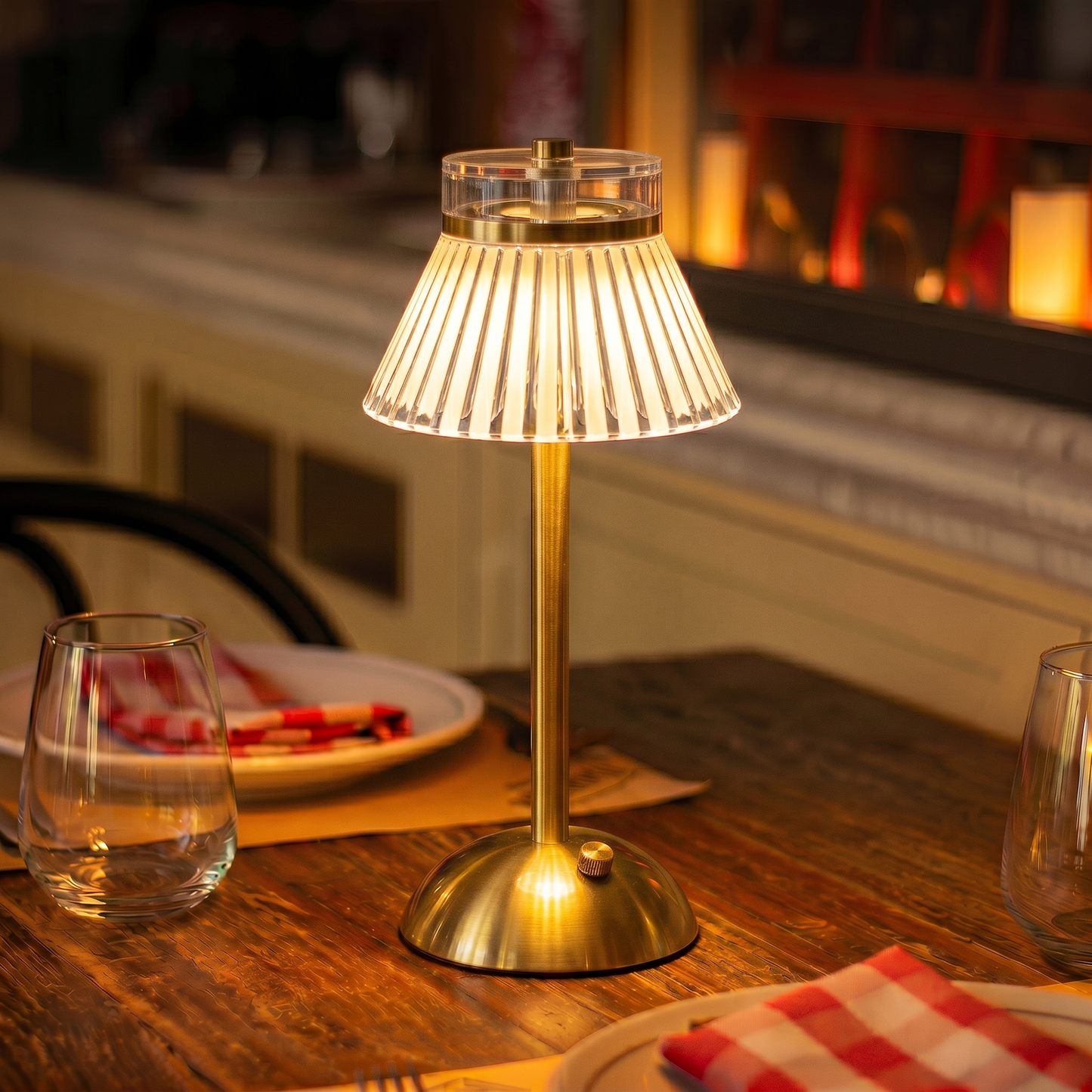 Lampe de table LED en cristal rechargeable – Lampe de chevet sans fil tactile à intensité variable avec 3 couleurs de lumière et base en métal doré