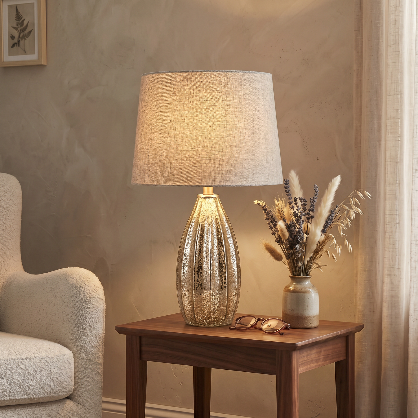 Lampe de table Selene – Lampe décorative argentée avec abat-jour en tissu gris