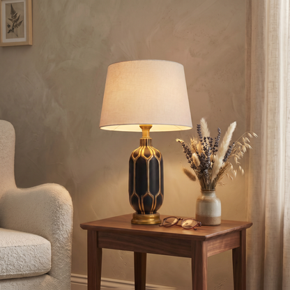 Lampe de table Noiré – Lampe décorative noire et dorée avec abat-jour en tissu