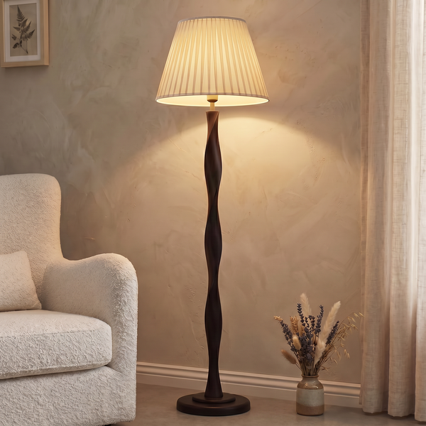 Lampadaire Sculptura – Grand lampadaire décoratif torsadé noir avec abat-jour en tissu chaud